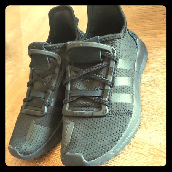 adidas u path run kids